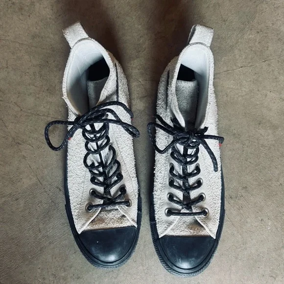 Rare Converse High-Top Sneakers in Gray Suede Leather, Black Trim W’s 9, Men’s 7 - Picture 2 of 10